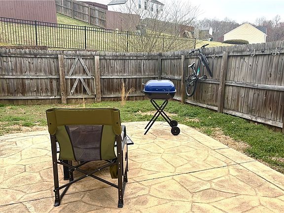 5th image of 5925 Belston Ct