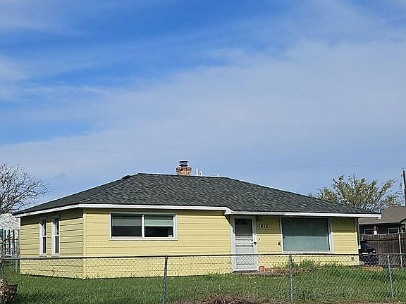 3rd image of 1415 N Lily Rd