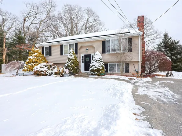 12 Park Dr, Attleboro, MA 02703