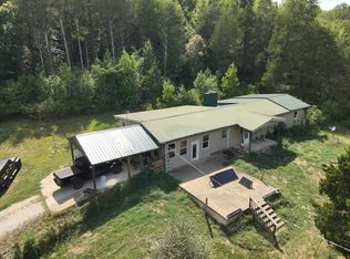 3733 Lick Creek Rd, Linden, TN 37096