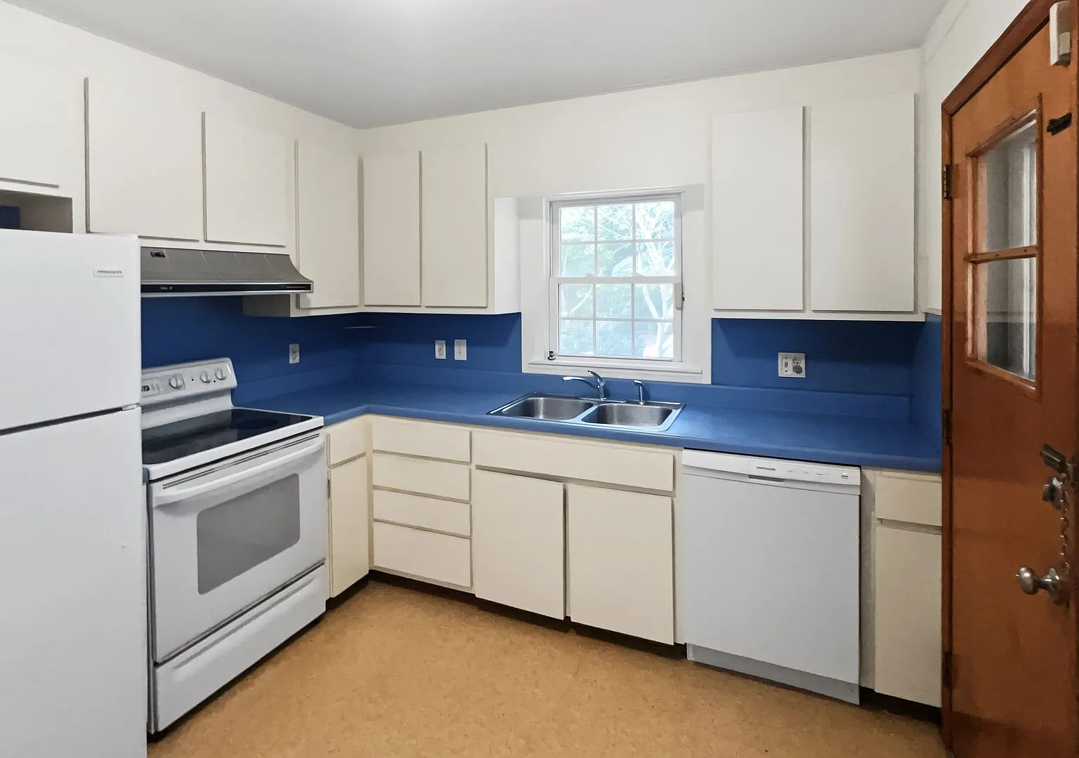 Preleasing for August 2026! — Photo 3