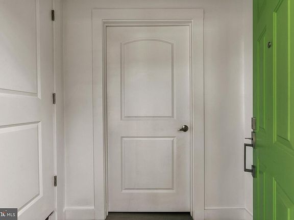 5th image of 4107 Canterbury Way