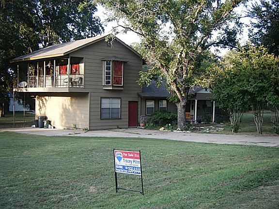 3rd image of 182 Garrett Ave