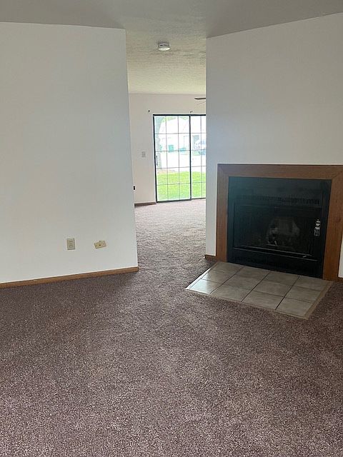 2nd image of 983 Cross Country Dr W