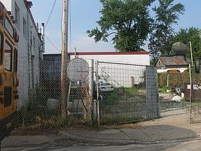 5th image of 204 Green Blvd