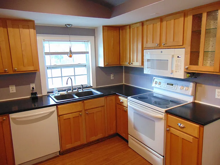 2500 Ashton Rd — Photo 10