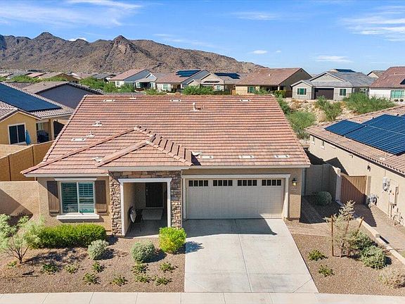 4th image of 20406 W HILLCREST Boulevard