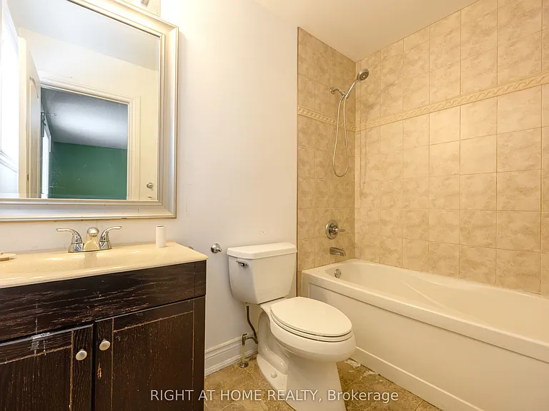 1215 Lowrie St — Photo 19