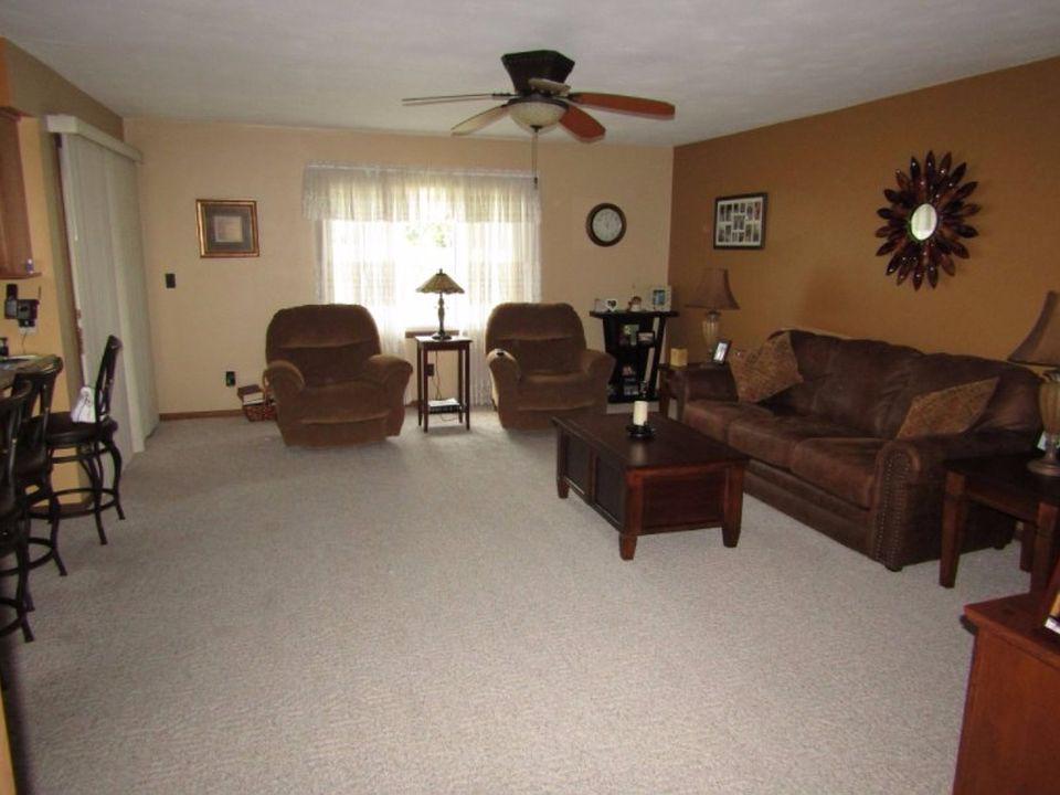 2nd image of 332 Pond Apple Dr