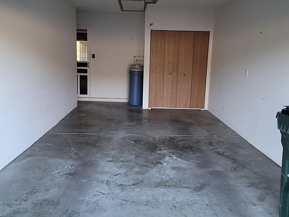 2nd image of 3700 Colony Hill Dr