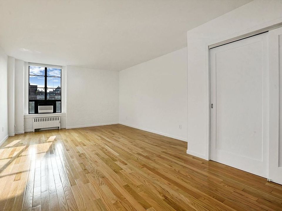 1st image of 720 Greenwich St APT 5G