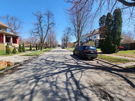 4th image of 130 Hazelwood St