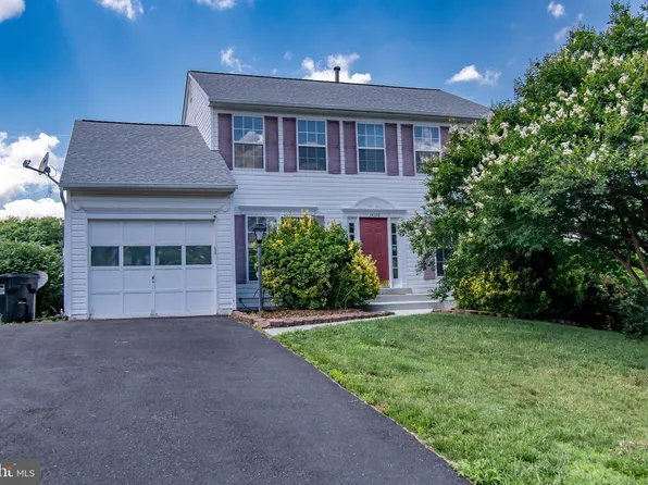 14126 Rockinghorse Dr, Woodbridge, VA 22193