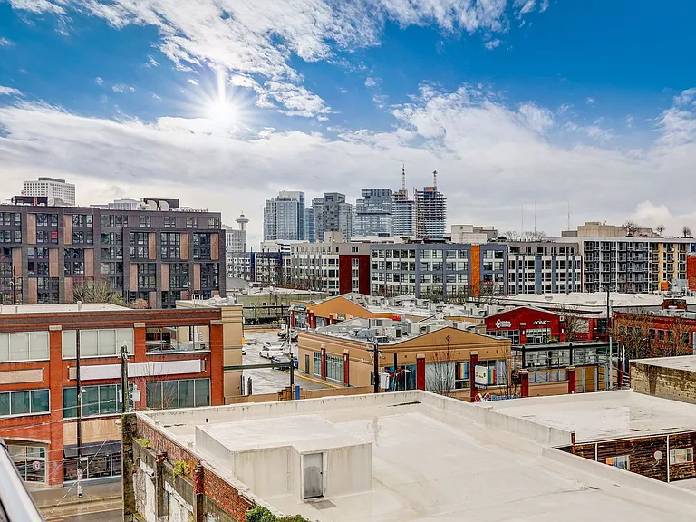 Evolve Apartments — Photo 19