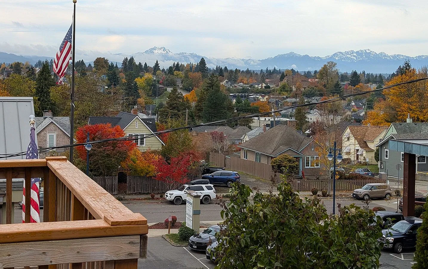 Easy Commute with Stunning Views! — Photo 3