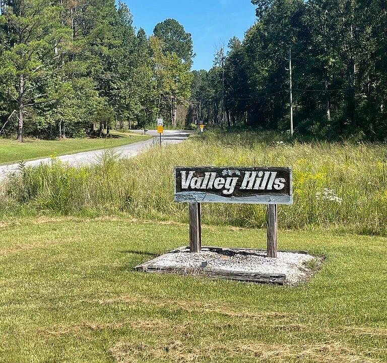 2nd image of Ridgeland Dr Lot 10