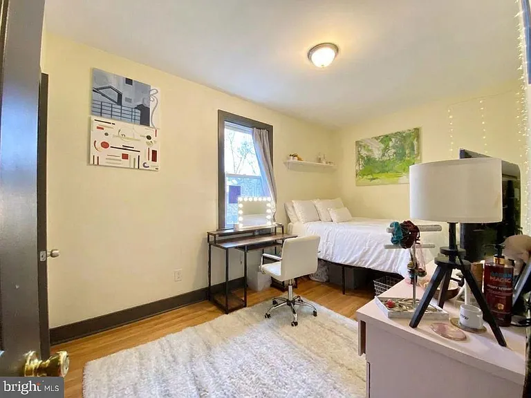 1839 N Bouvier St #B — Photo 8