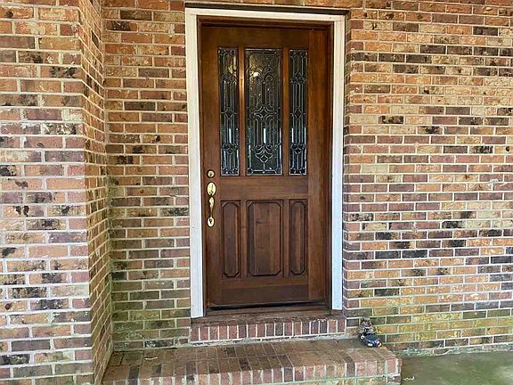 2nd image of 701 Fm 2428