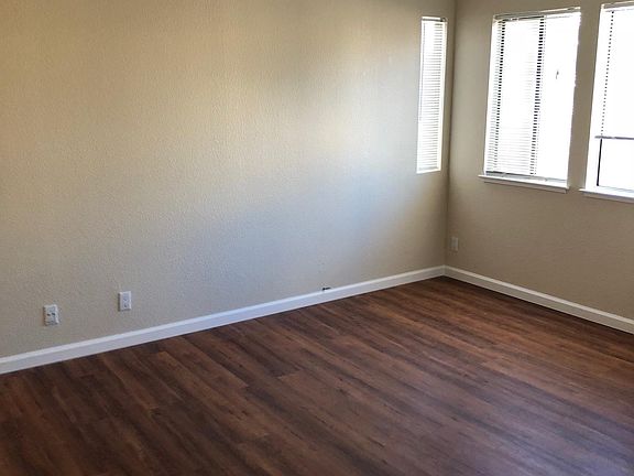 4th image of 2380 35th Ave