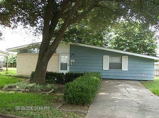 1st image of 334 Cherry Blossom Ln