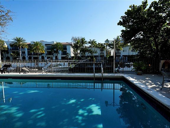 2nd image of 5201 Orduna Dr APT 12