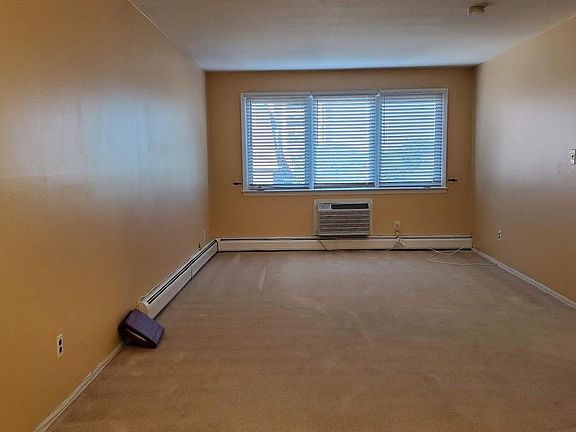 5th image of 16XX Bell Blvd #2