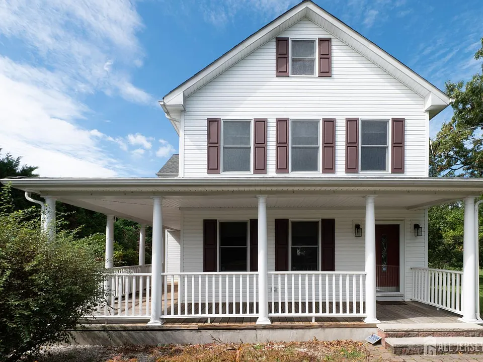135 Summerhill Rd