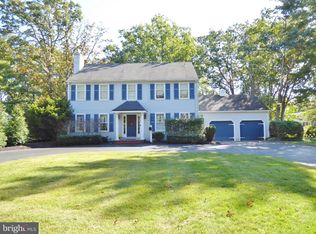 87 Sunset Dr, Millville, NJ 08332