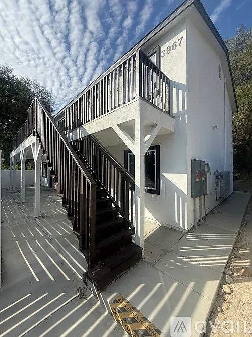 2 bed, 610 sqft, $2,500 — Photo 1