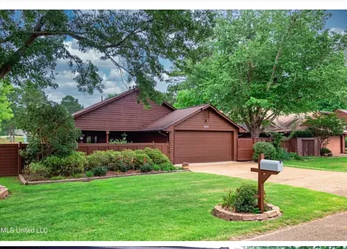562 S Deerfield Dr Photo 1 562 S Deerfield Dr Photo 1