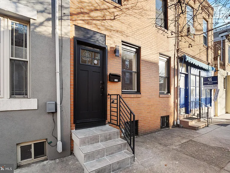 1203 Moore St — Photo 41