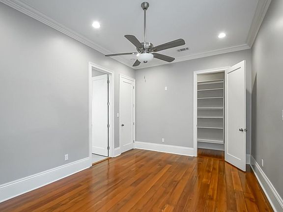 3rd image of 1015-17 Josephine St
