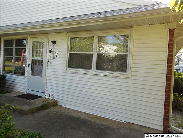 2nd image of 185 Laurel Place #C