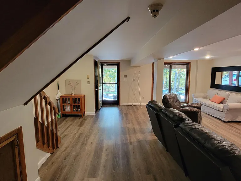 221 S Iroquois Cir — Photo 10