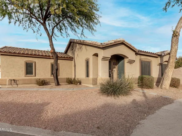 2572 E BELLERIVE Drive, Chandler, AZ 85249