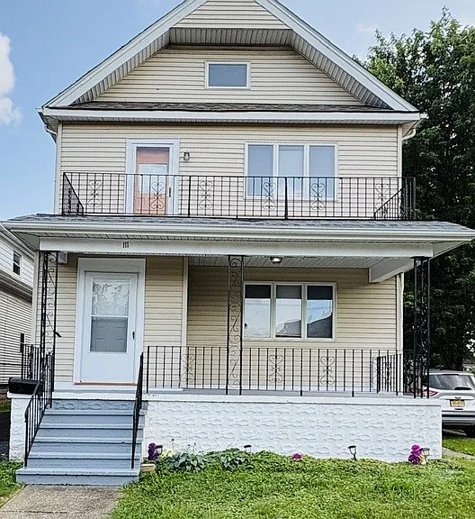 111 Dempster St #2 — Photo 1