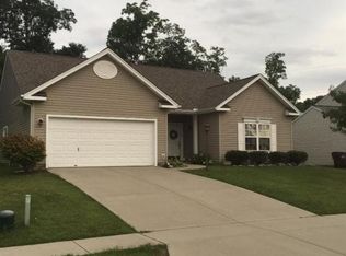 2935 Sassafras Ln, Dayton, OH 45431