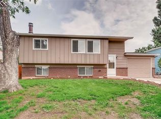 4560 London Ln, Colorado Springs, CO 80916