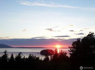 820 Chuckanut Dr, Bellingham, WA 98229