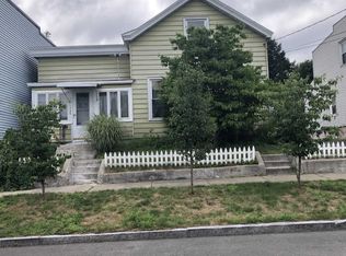 1746 4th St, Rensselaer, NY 12144