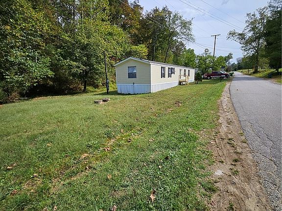 3rd image of 606 Cow Creek Rd