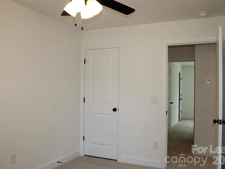 574 W Park Ave #A — Photo 19