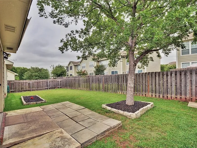 2624 Century Park Blvd — Photo 25