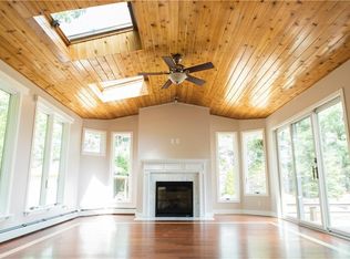 102 Plain Rd, North Kingstown, RI 02852