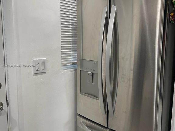 5th image of 2859 Leonard Dr APT G102