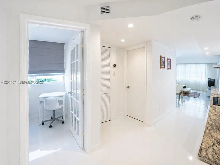 6917 Collins Ave #614 — Photo 10