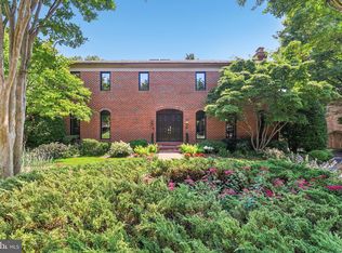 3233 Ellicott St NW, Washington, DC 20008