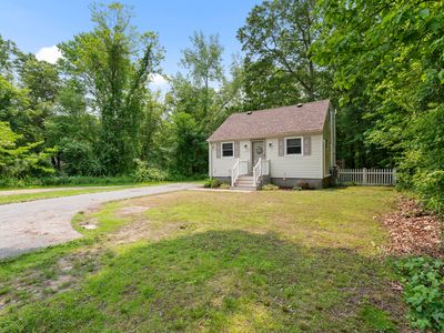 188 West Main Street, Niantic, CT, 06357