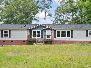 124 Grassy Meadow Dr, Richlands, NC 28574