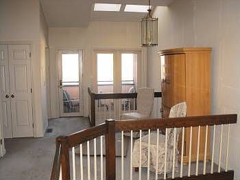 2nd image of 1340 Asylum Ave